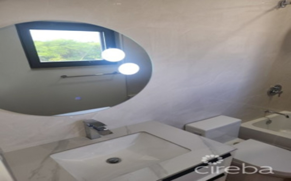 RAVEN MANOR APARTMENT 9