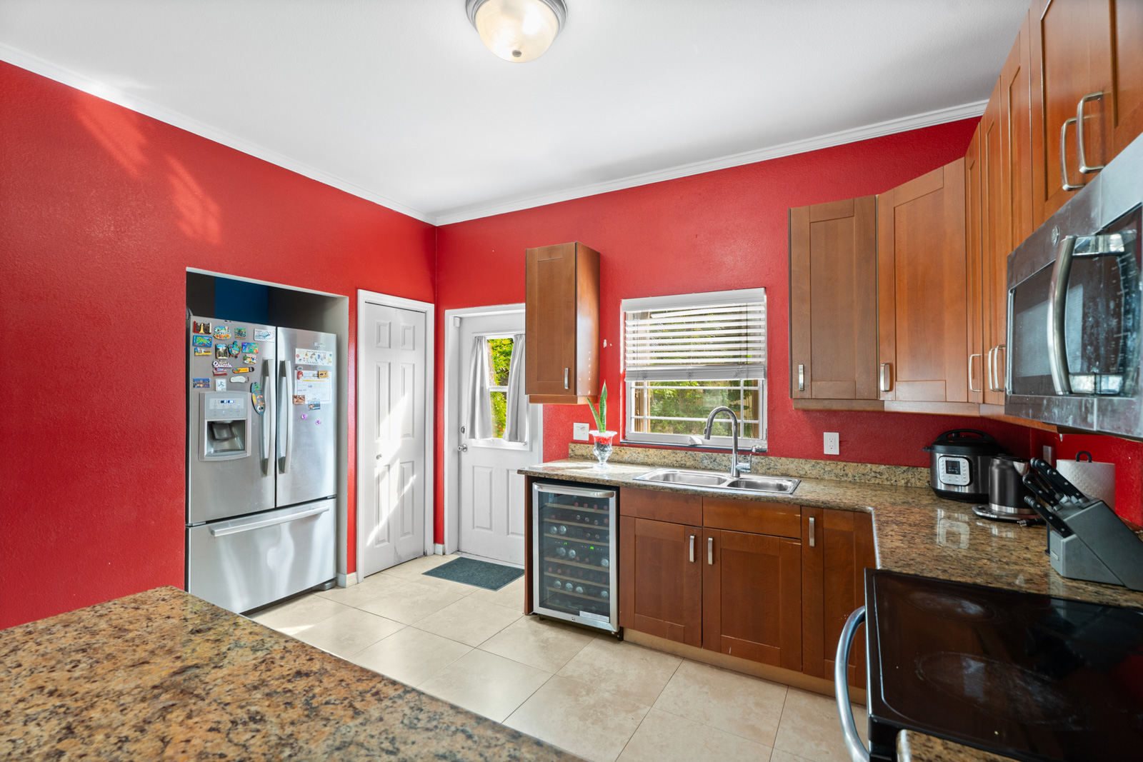 PINEAPPLE WAY 19A, BODDEN TOWN HOME
