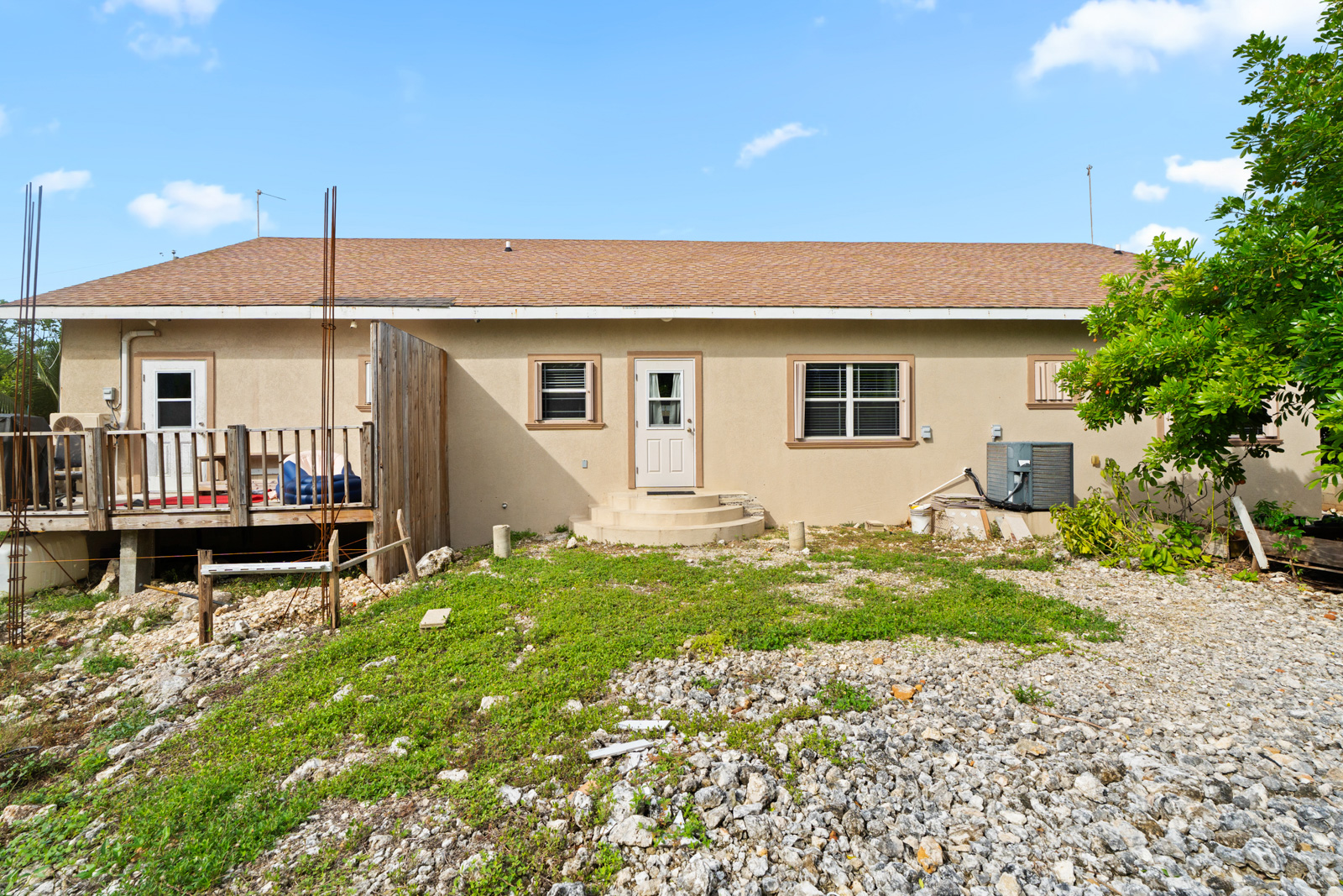 PINEAPPLE WAY 19A, BODDEN TOWN HOME