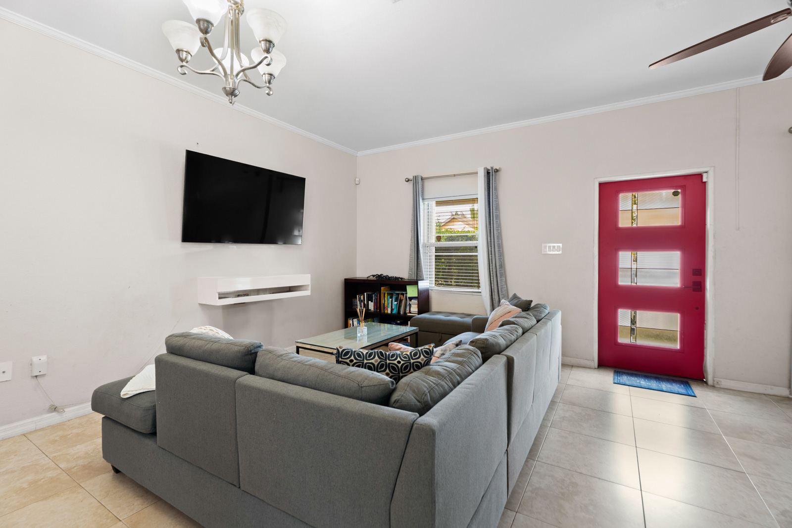 PINEAPPLE WAY 19A, BODDEN TOWN HOME