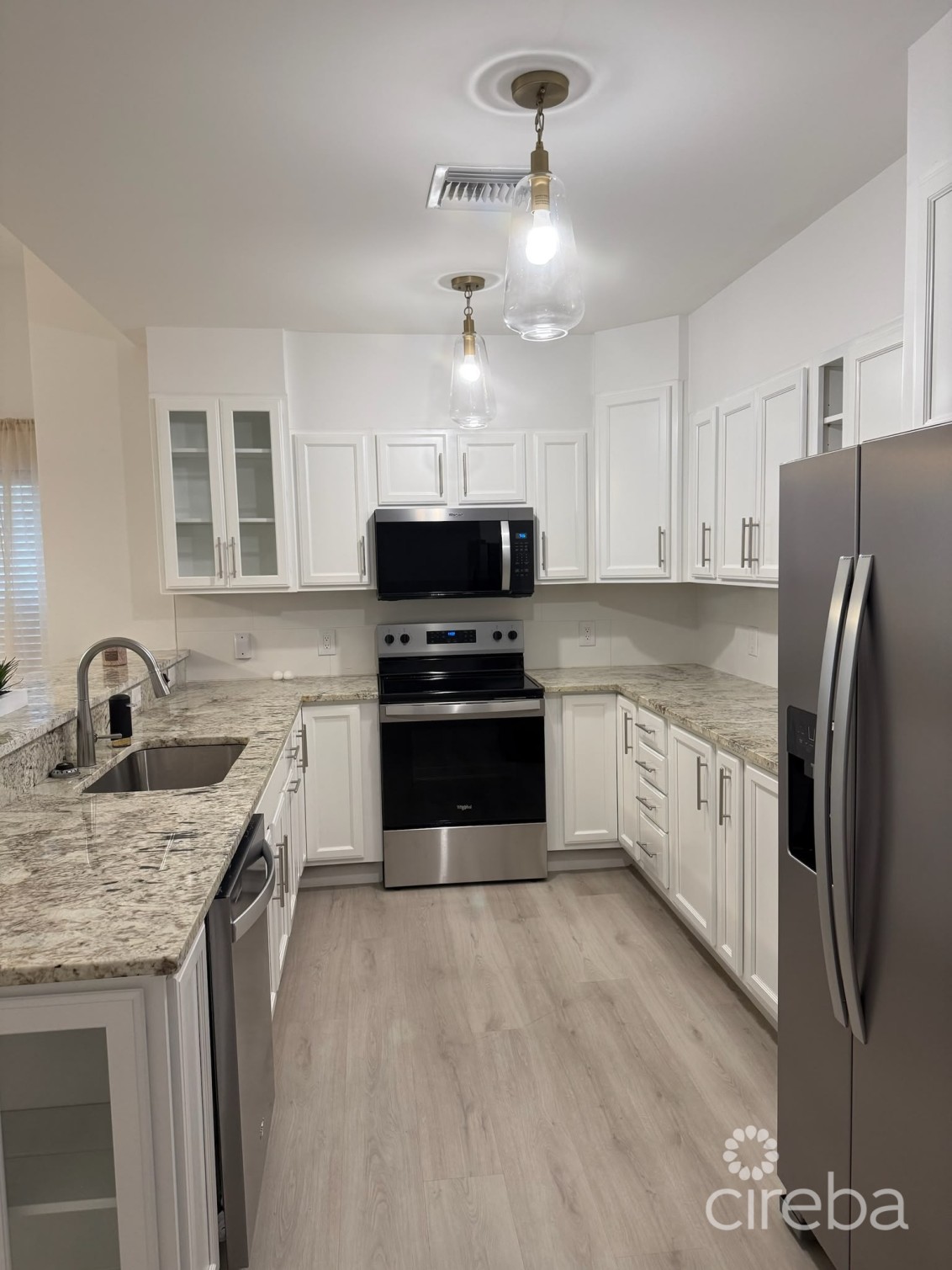 Vista Caribe Beautiful Condo!